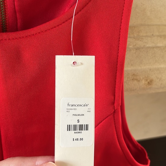 Red dress - Picture 5 of 5